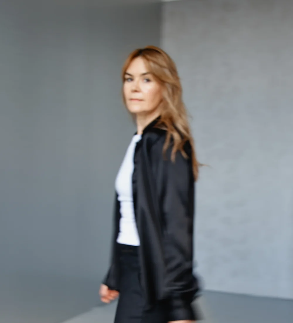 Sylwia Rytarowska podczas pracy z klientem